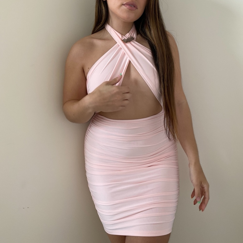 Elegant Pink Halter Bodycon Cocktail Dress